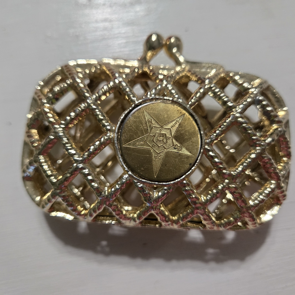 Gold Star Lattice Brooch